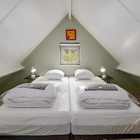 Ferienhaus Tzeehuisje 57p