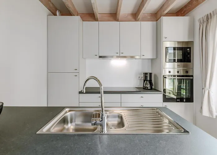 Tzeehuisje 57p 펜션