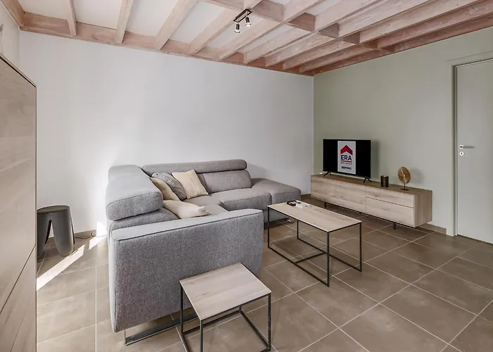 Tzeehuisje 57p Nyaraló